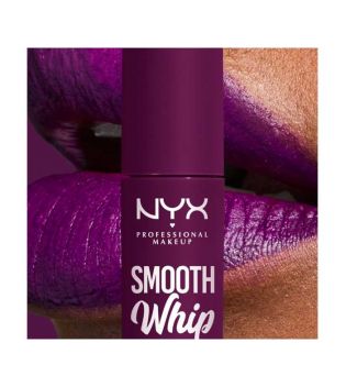 Nyx Professional Makeup - Rouge à lèvres liquide Smooth Whip Matte Lip Cream - 11: Berry Red Sheets