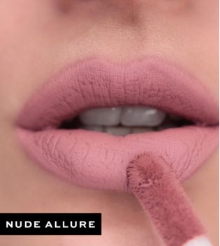 Revolution - Rouge à lèvres liquide Matte Bomb - Nude Allure